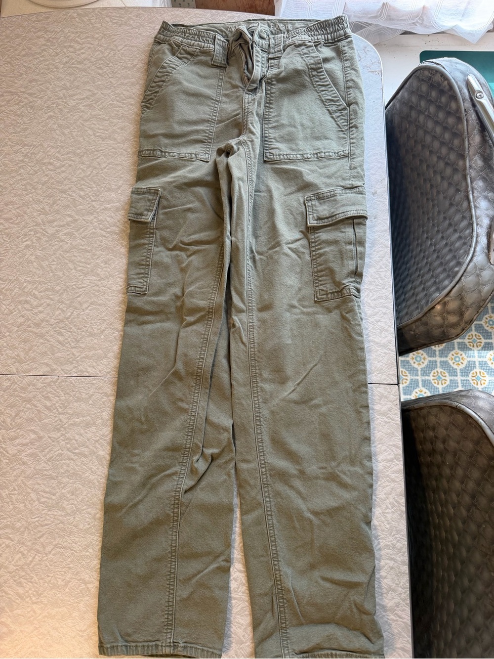 olive cargo pants American Eagle